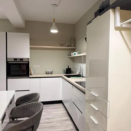 Modern Scandinavian Kodra E Diellit 2